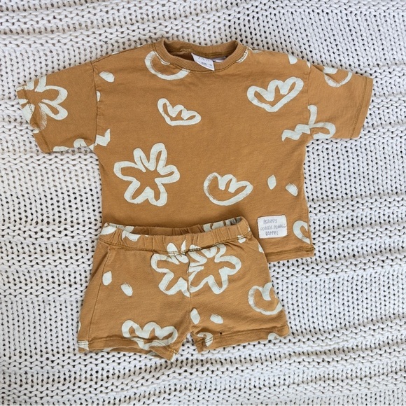 Zara Cute Tan and Cream Toddler Floral Set 18-24 Months - Picture 2 of 7